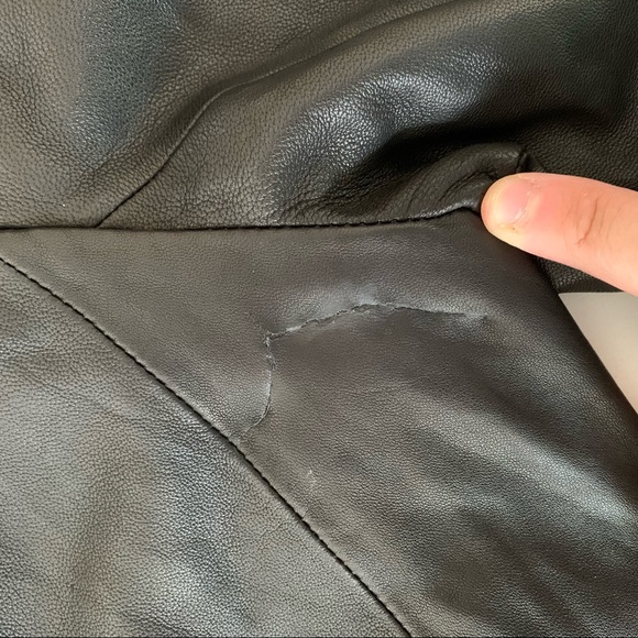 Vince Leather Moto Jacket Size Medium Black *repaired - Picture 8 of 9